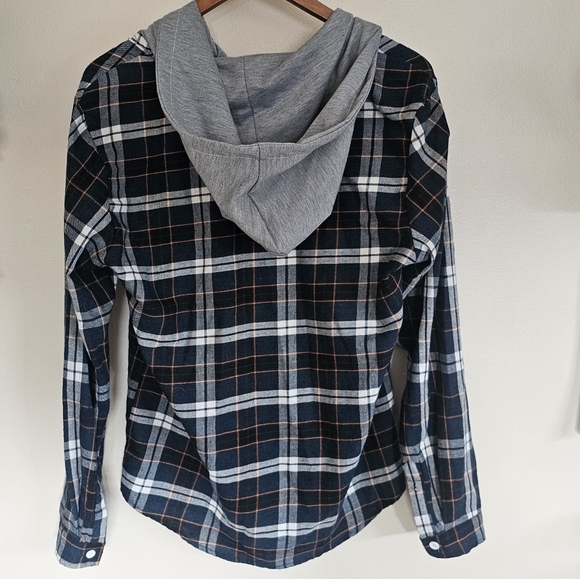 Contrast Plaid Button Up Hoodie Shirt From AMAZON Unisex - Picture 5 of 6